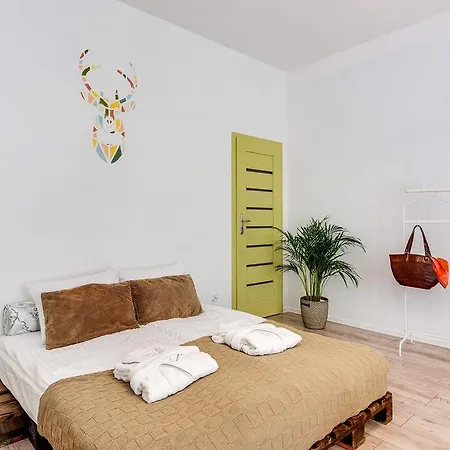 Lion Apartments - M.A.L.I.B.U. Studio *